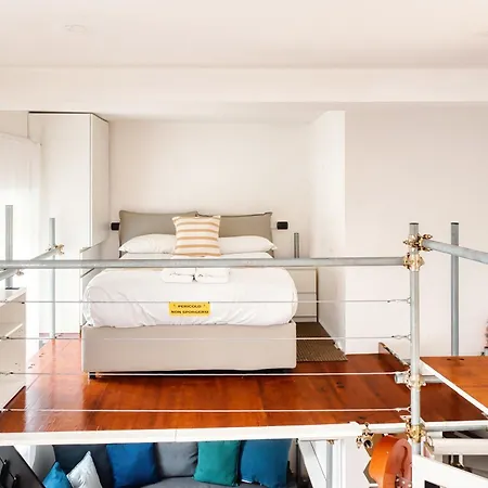 Urban Loft - De Angeli Appartement